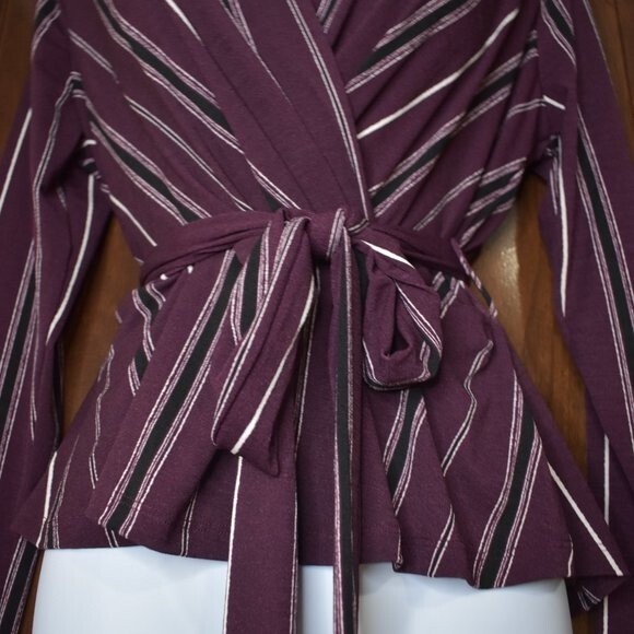 Womens Maroon Burgundy Striped Long Sleeve Blouse Size Medium - Picture 6 of 15